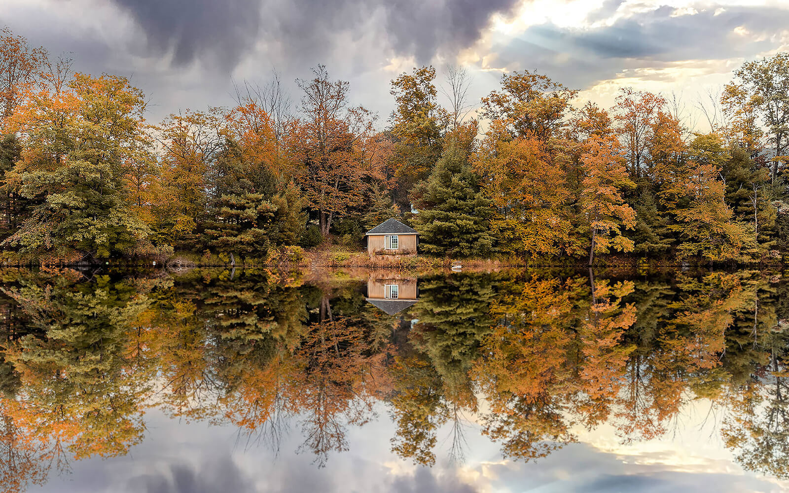 Fall foliage reflected on lake